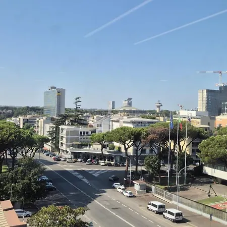 Eur Fenix Free Parking Family Roma